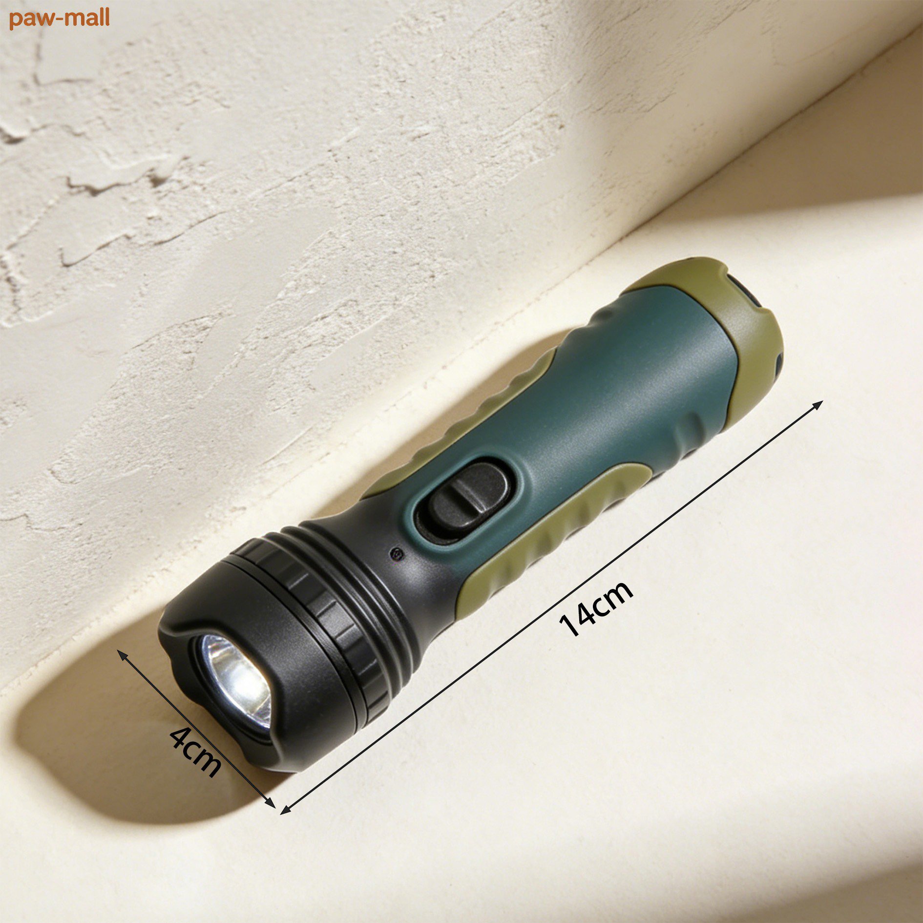 Durable flashlight body and ergonomic handle