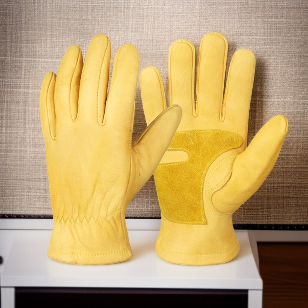 革製のバイクの手袋