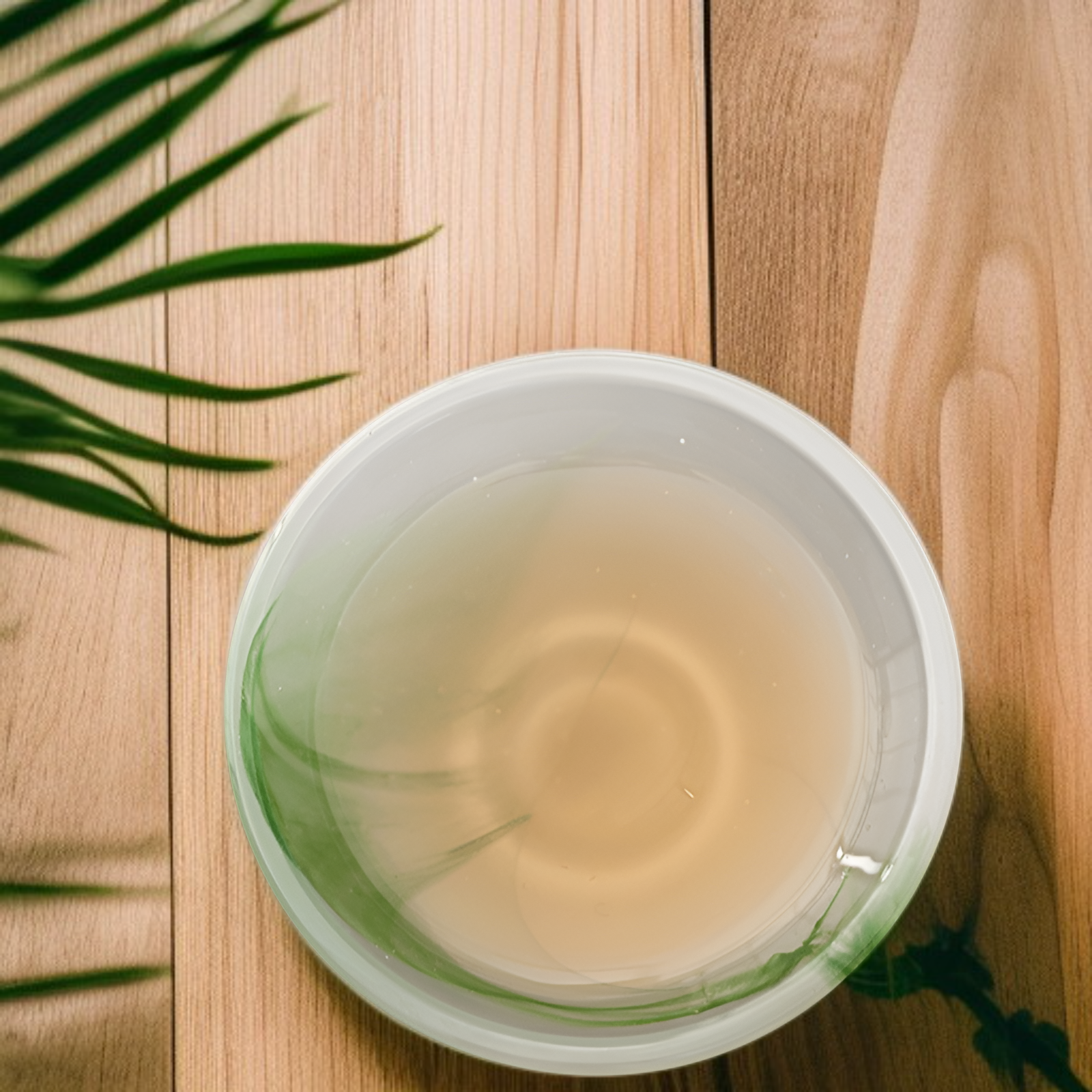 高級感あるアンティークガラス線香立てのディテール