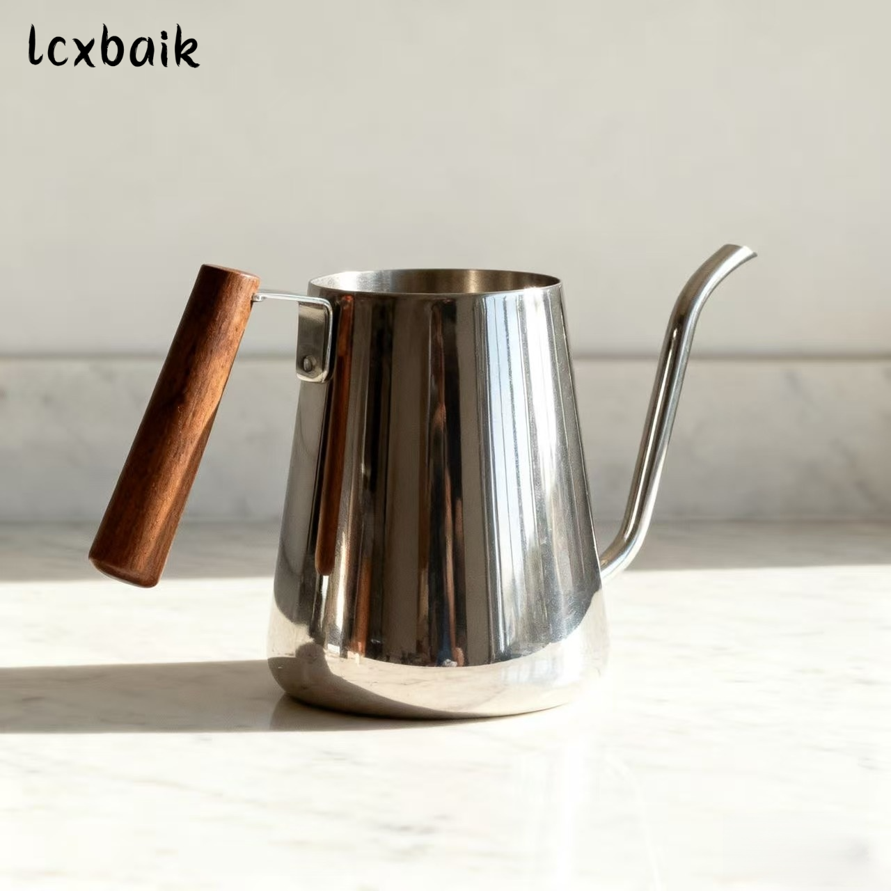 긴 주둥이 퍼오버 커피 메이커 디자인