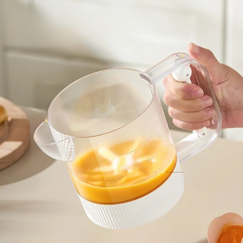 計量カップ、ハンドヘルド泡立て器、ボウル