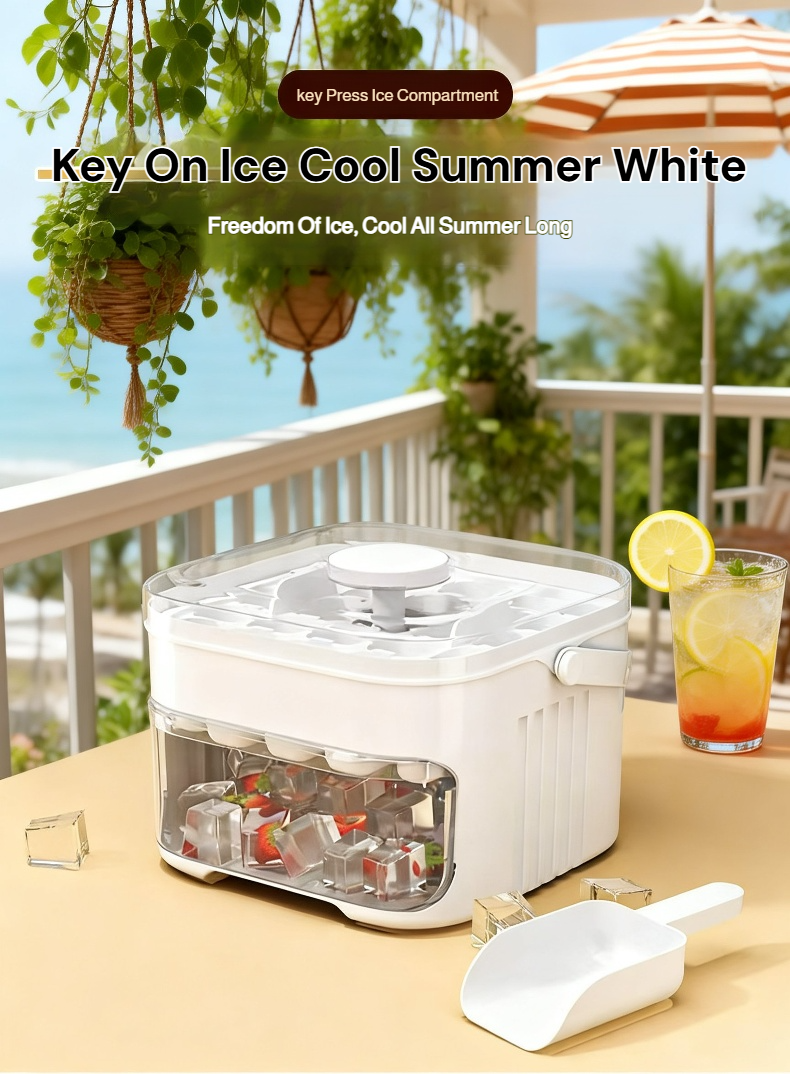 Easy-release plastic large-capacity ice storage press ice tray close-up