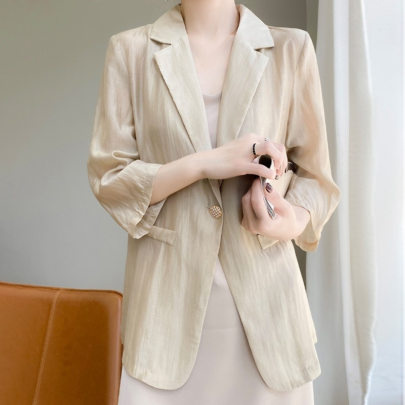 レディース無地ショート丈スーツ