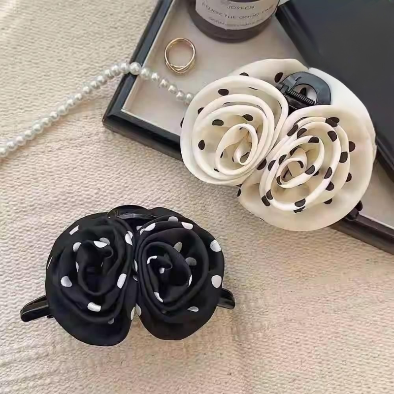 サテンローズヘアクリップ