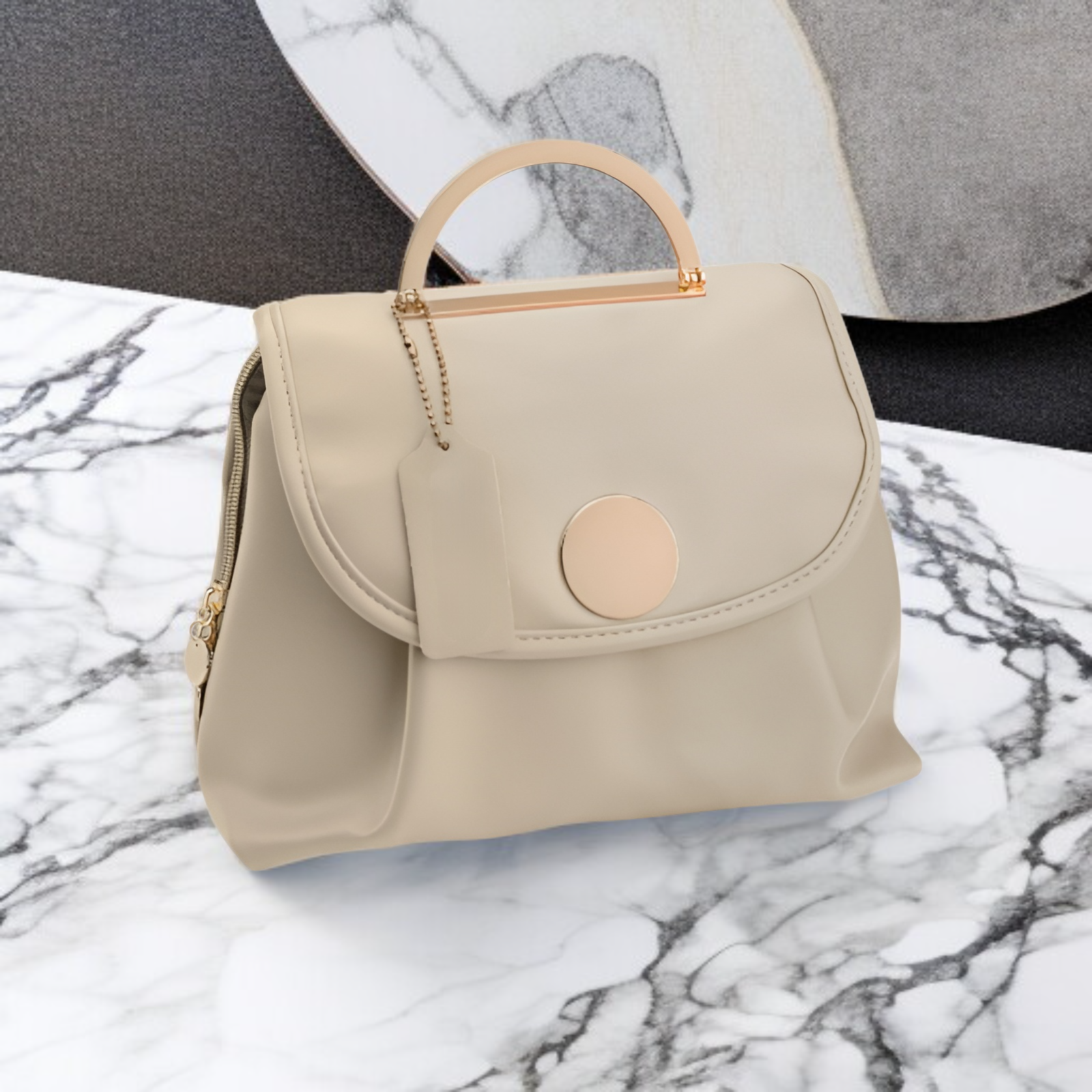 Easy to carry foldable toilet bag