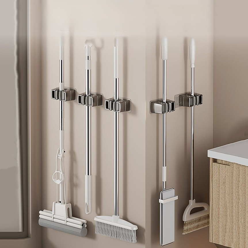Bathroom Wall-mounted Broom Clip