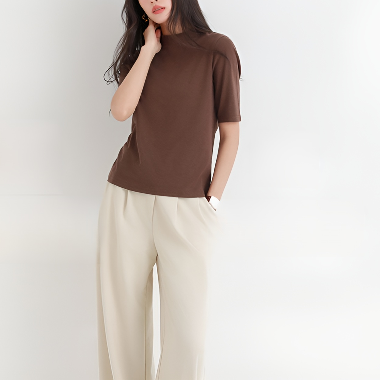 軽量で快適な着心地のレディーストップス