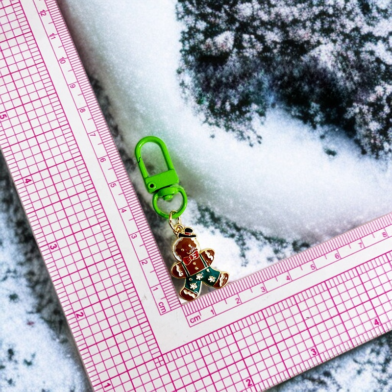 冬のアクセサリーサンタキーホルダー