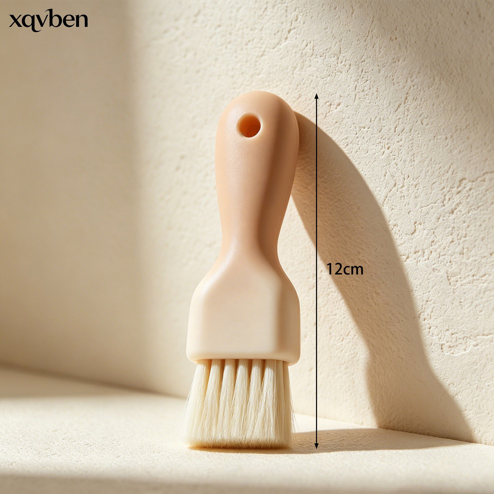 Detailed view of durable crevice cleaning brush bristles
