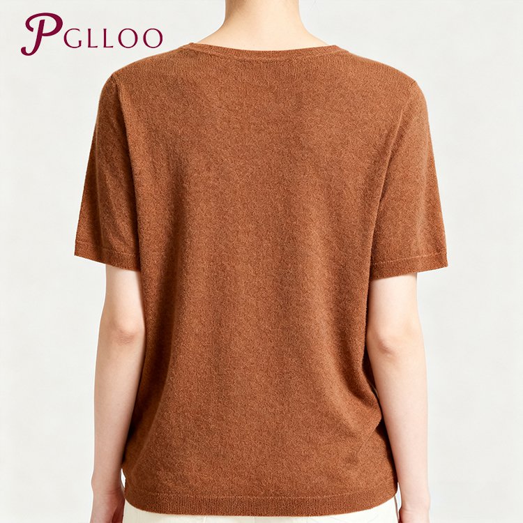 브라운 V넥 반팔