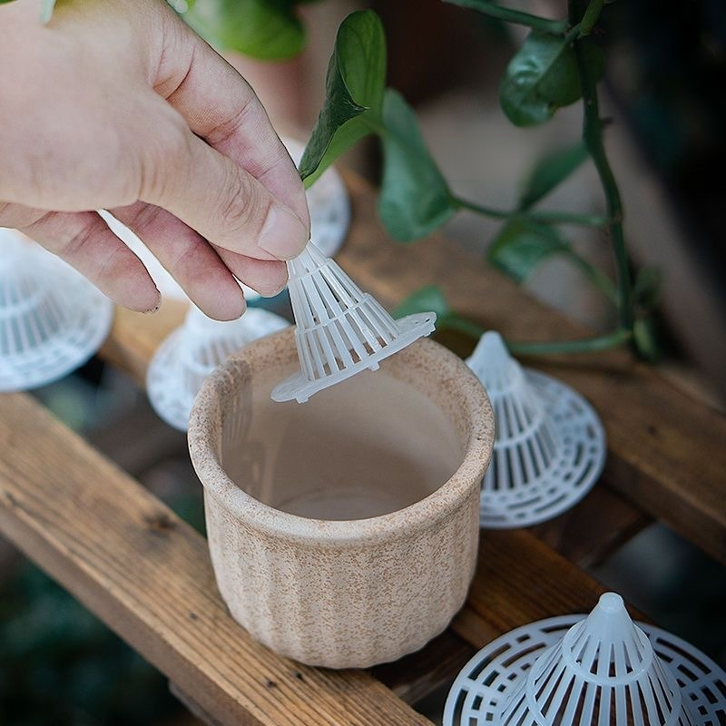 通気性抜群の円錐型鉢底ネット・根腐れ防止マット