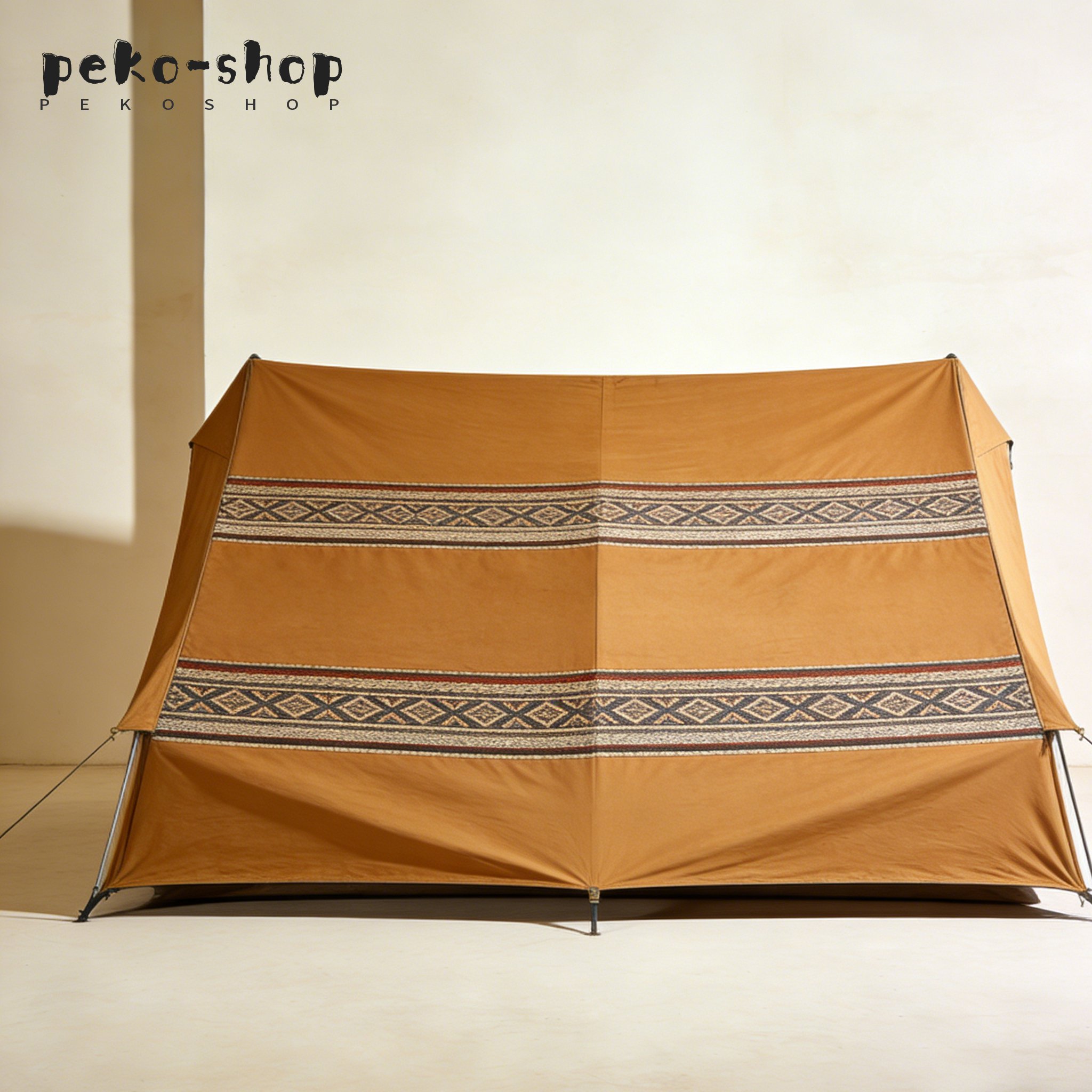 Interior espacioso de tienda de campaña para camping