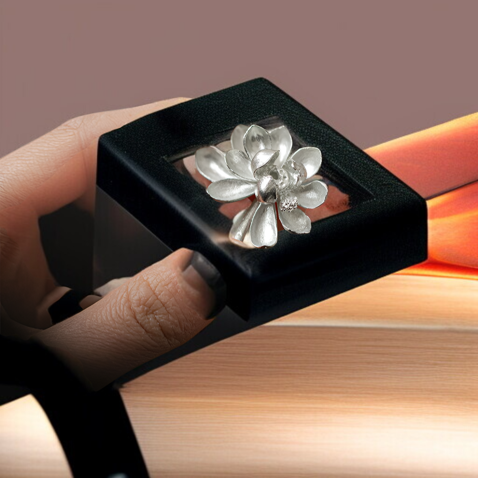 인테리어 소품으로 활용 가능한 연꽃 선향 베이스