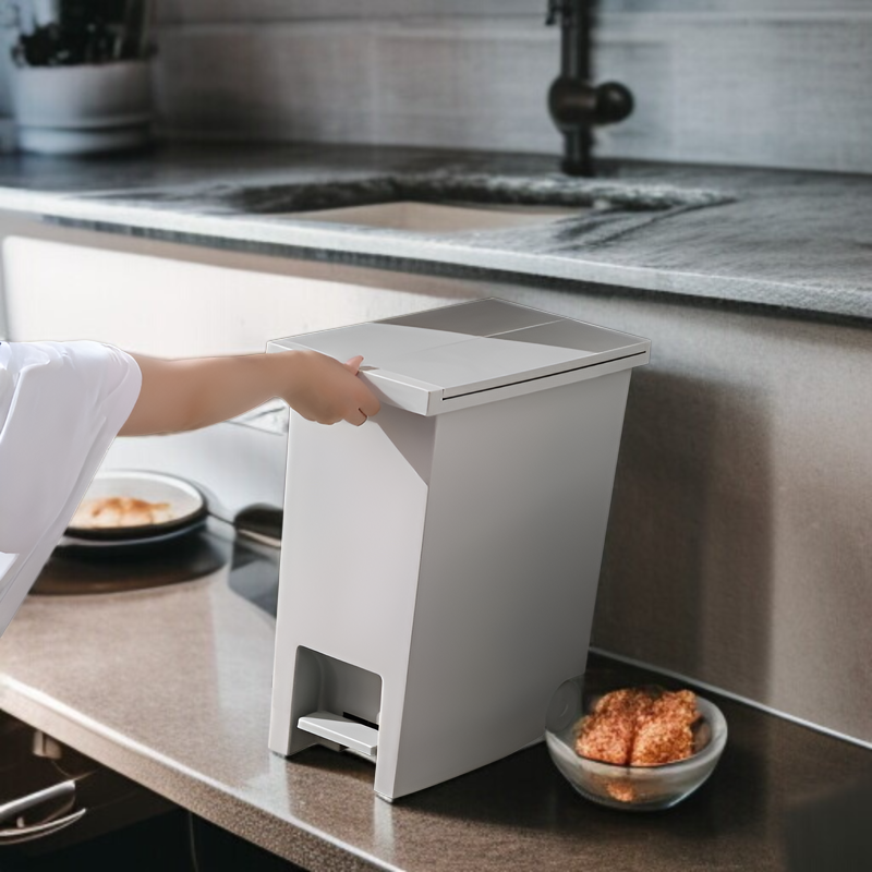 家庭用静音大型ごみ箱 キッチン・リビング・オフィス・トイレ用 足踏み式 厚手 小スペース収納