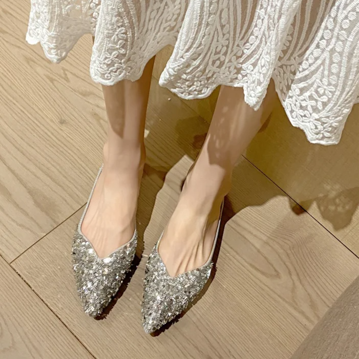 여성 패션 코디 스틸레토