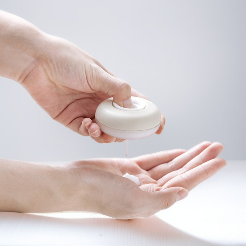 化粧品ディスペンサー ローションプレス収納ボトル 旅行用ポータブル化粧品オーガナイザー ディスペンサー・ボトル・シャワージェル・オーガナイザー