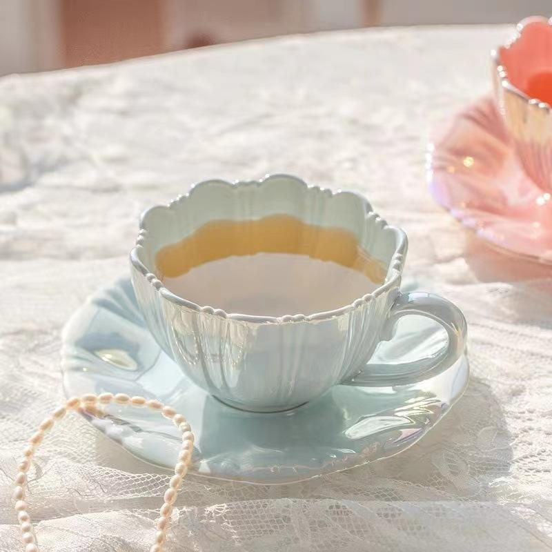 Elegant Petal-Shaped Coffee Cup & Saucer Gift Set