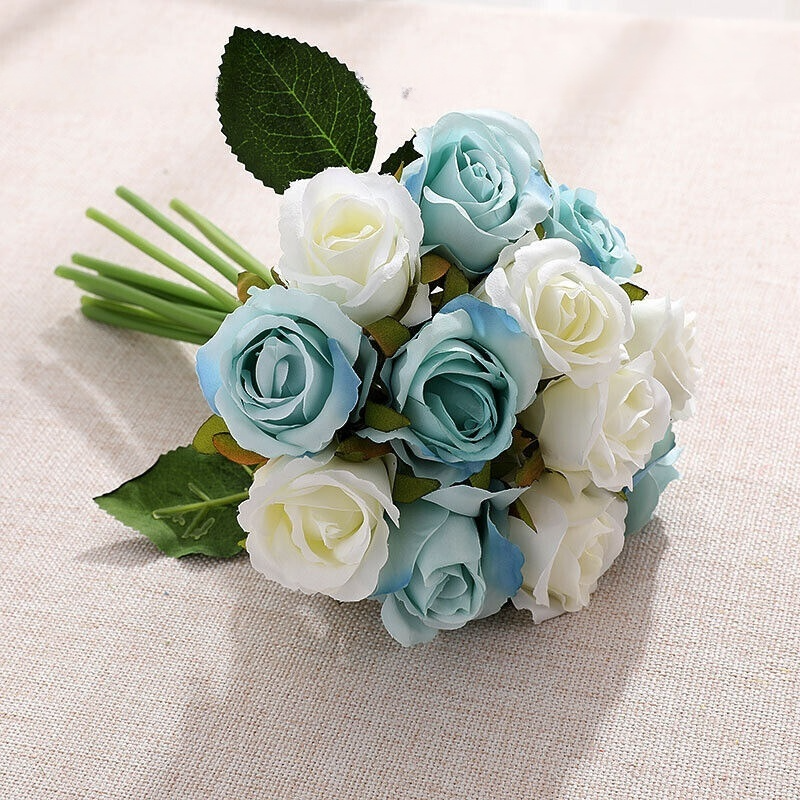 Bouquet de roses artificielles
