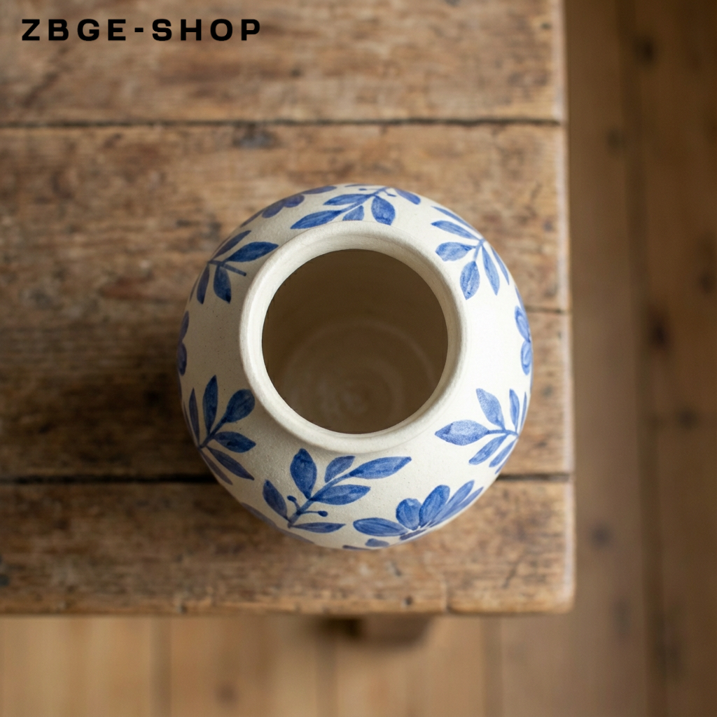 Detailansicht der handgefertigten Keramikvase