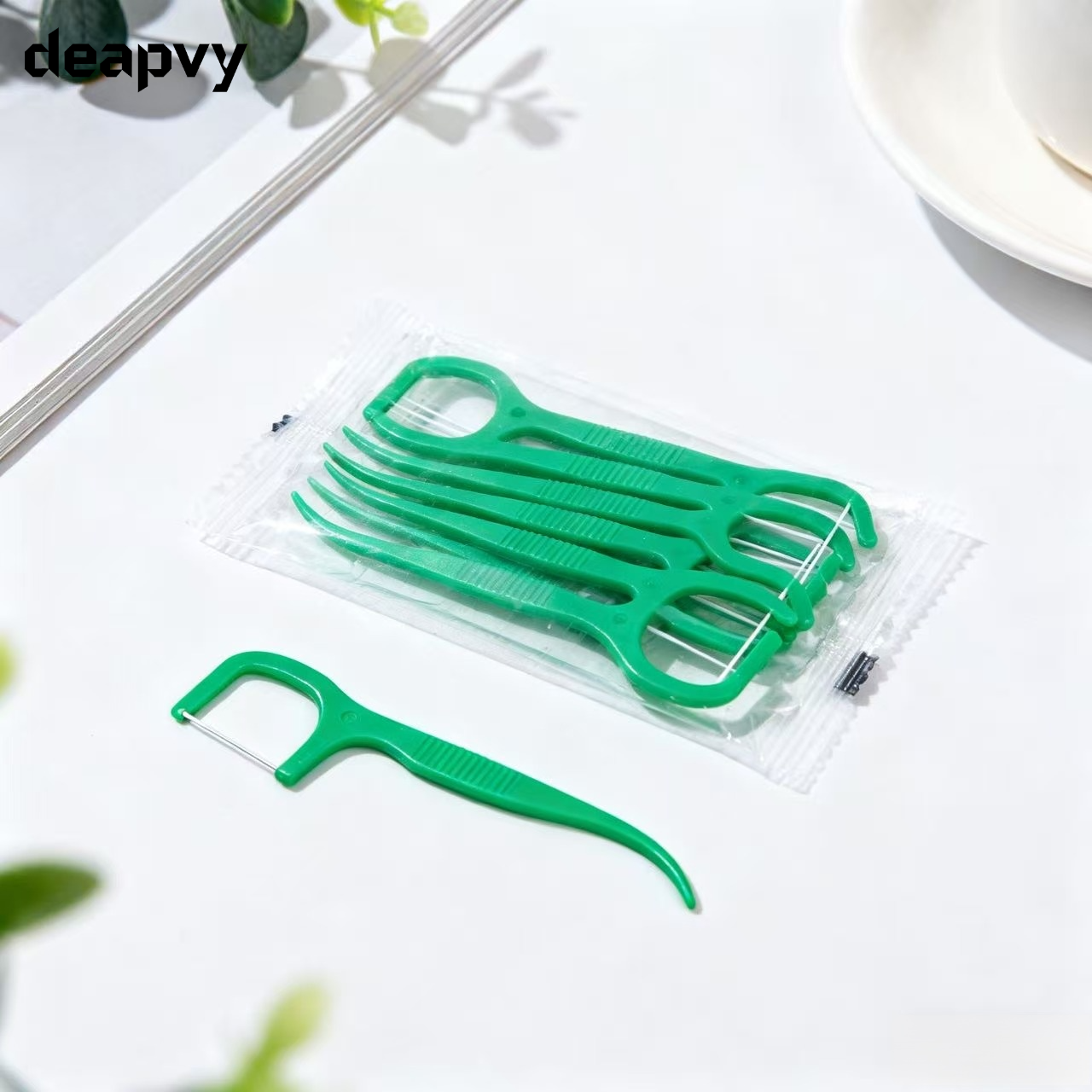 초극세사 치실 픽으로 깨끗한 구강 관리