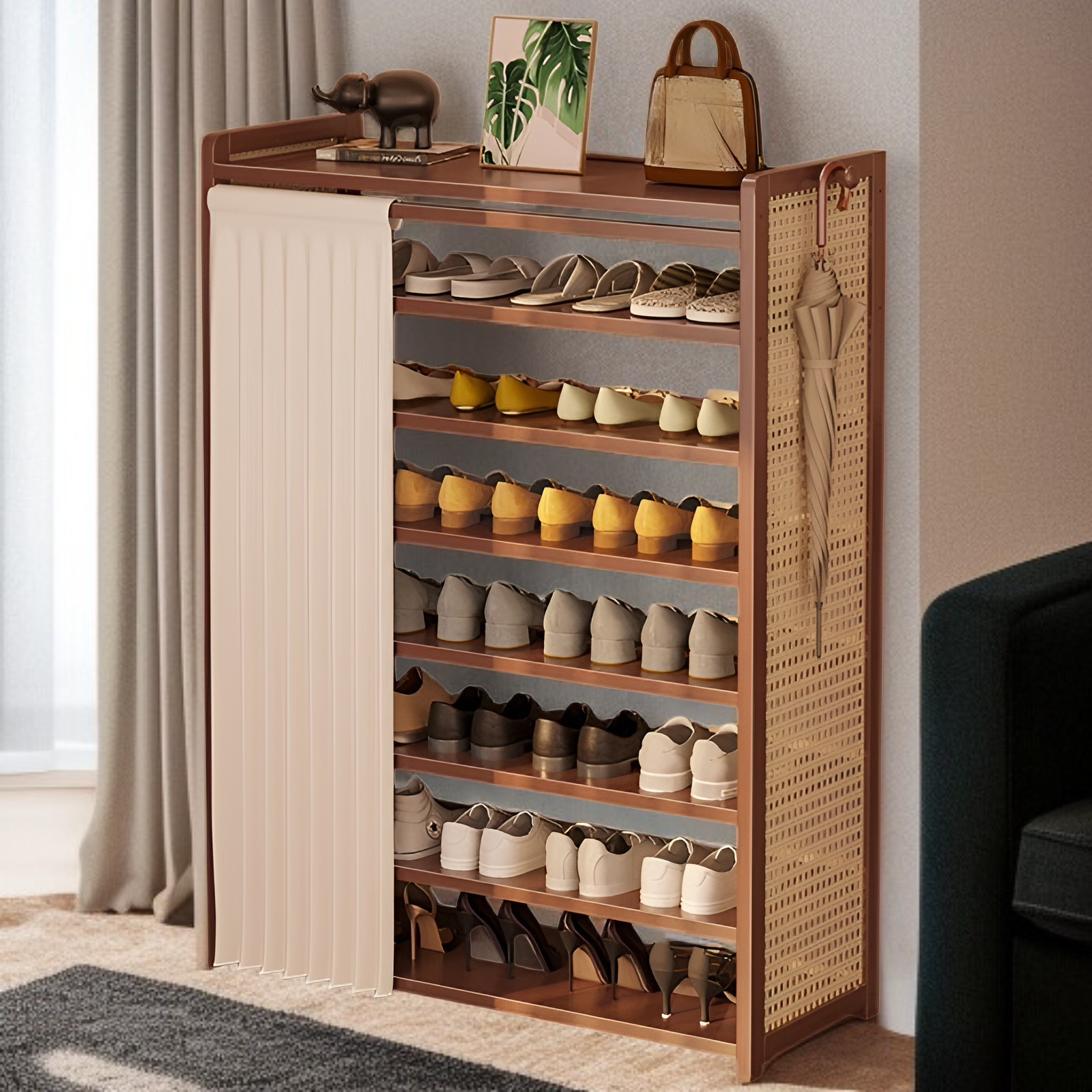 おしゃれなデザインの靴キャビネット扉部分