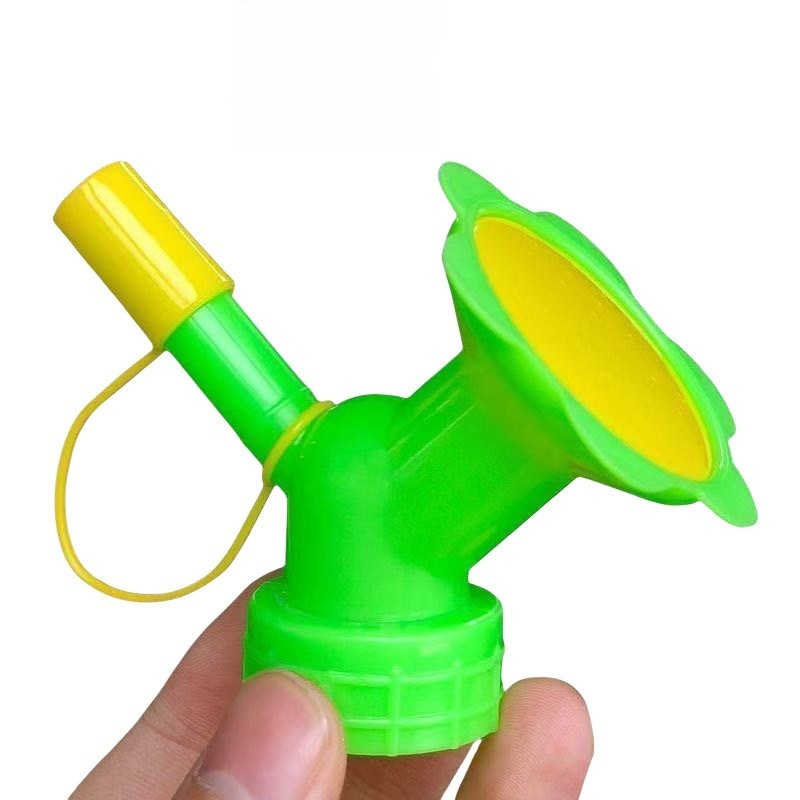 Double-headed spray bottle shower head