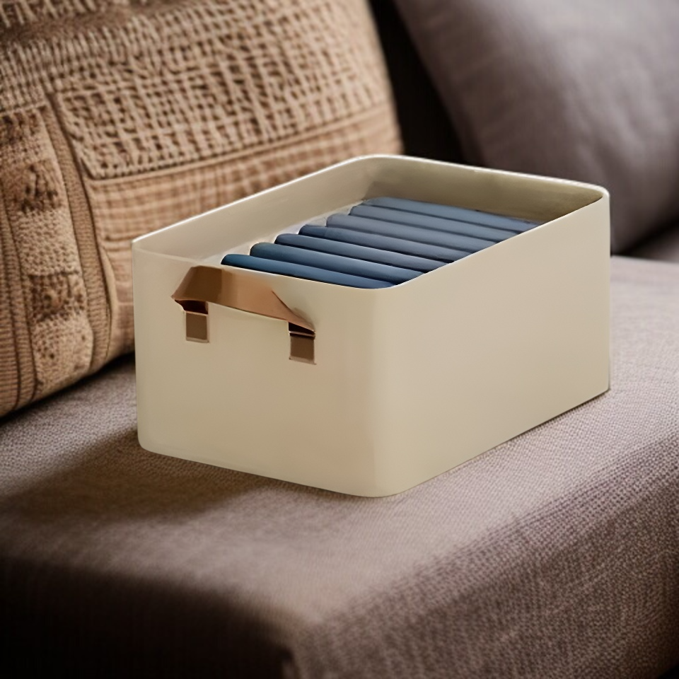 좁은 공간에서도 활용 가능한 수납 바구니