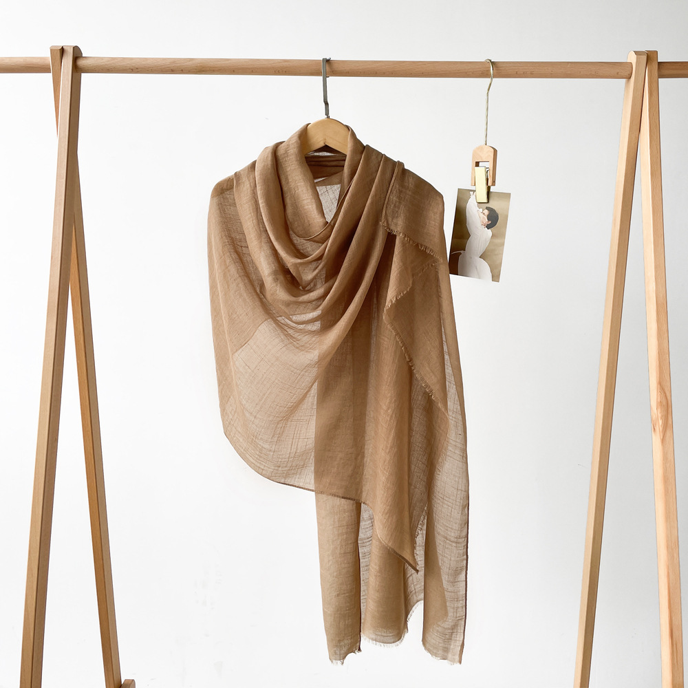 Pañuelo Monocromático de Algodón Bambú con Flecos Cortos