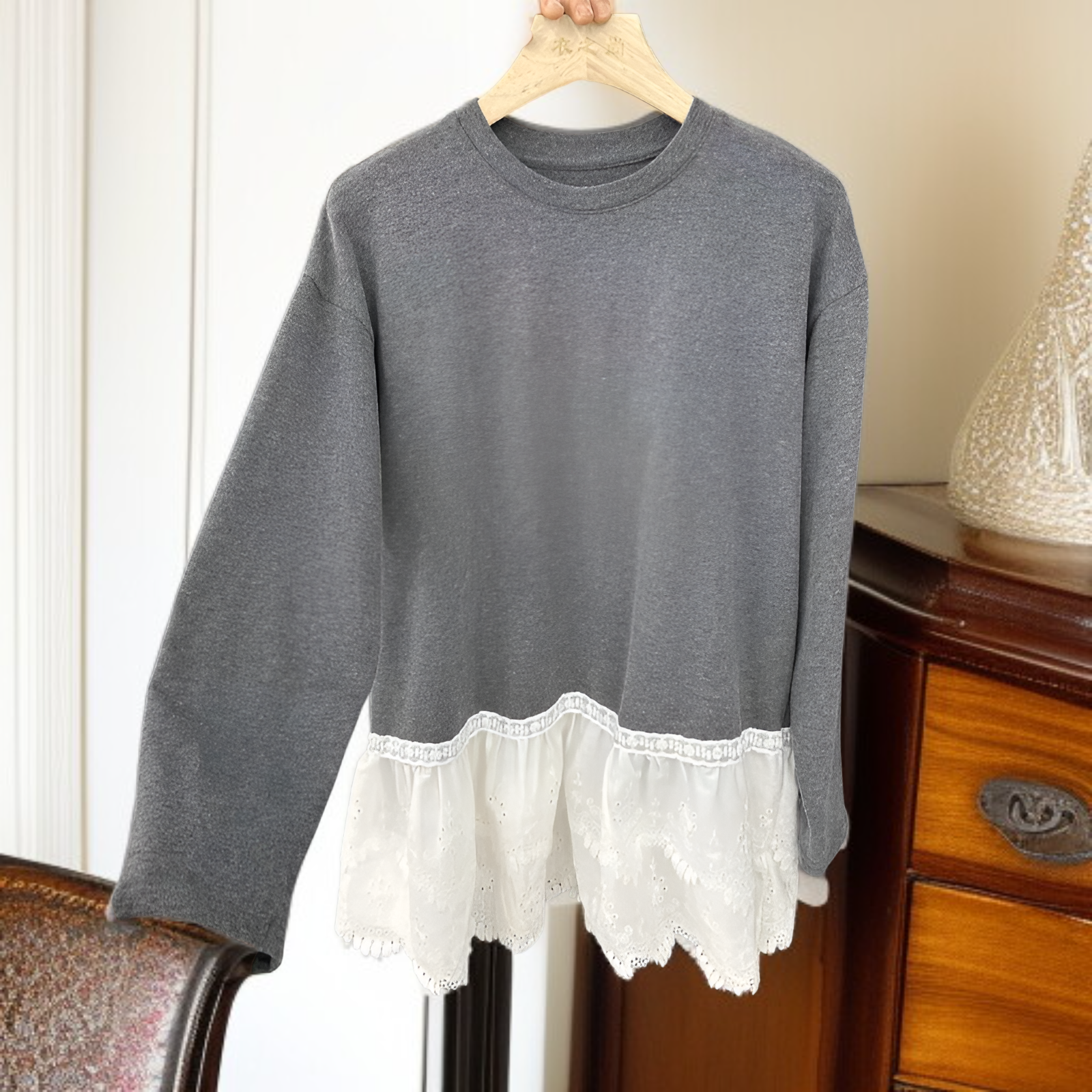 冬用レースヘムゆったり長袖Tシャツ レディース デロン素材スリム見せトップス