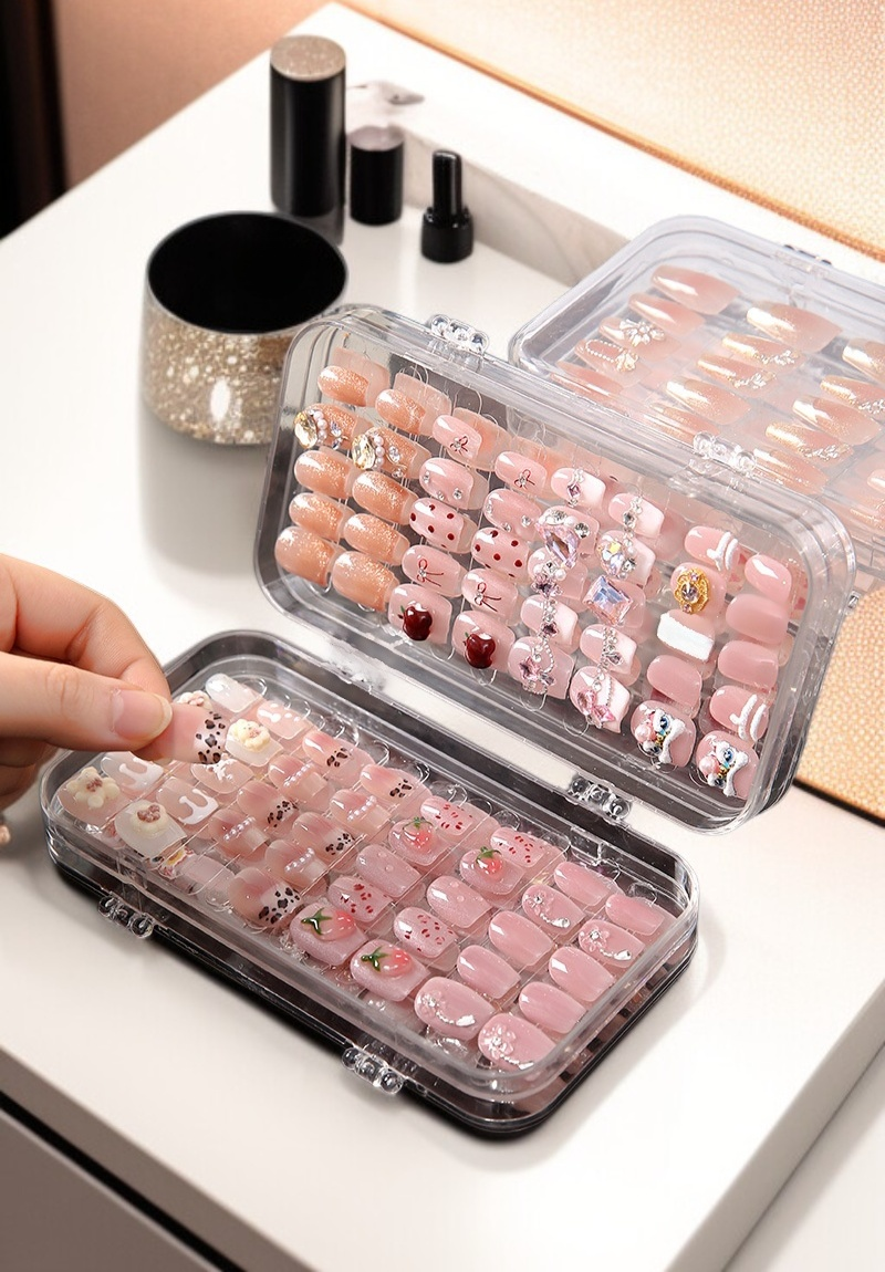 Clear multipurpose storage box with dustproof seal