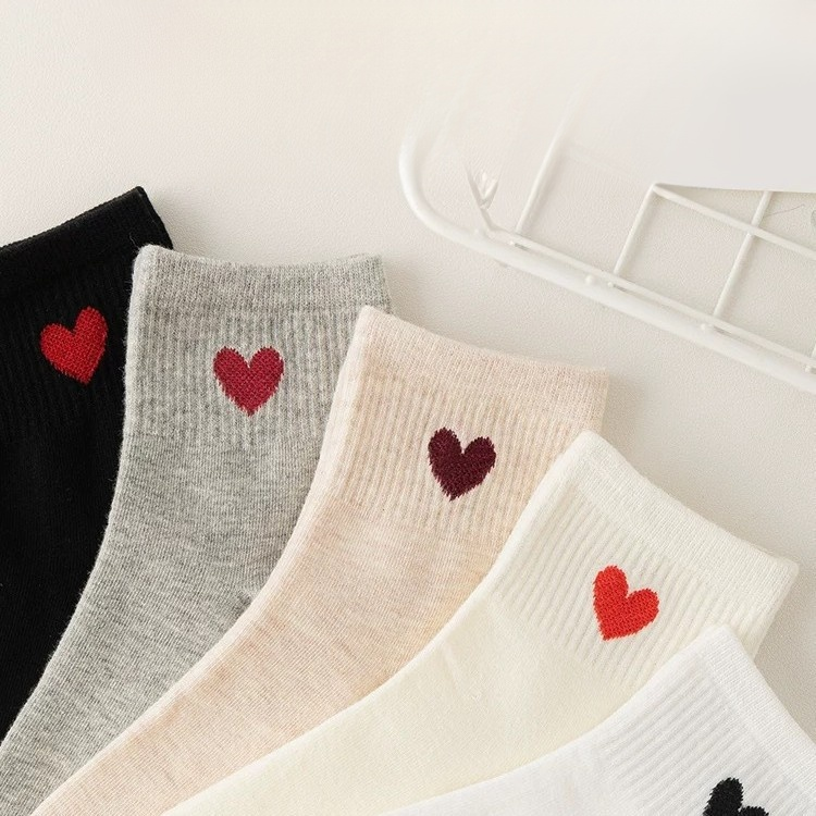 Calcetines de algodón puro para mujer con diseño de corazón