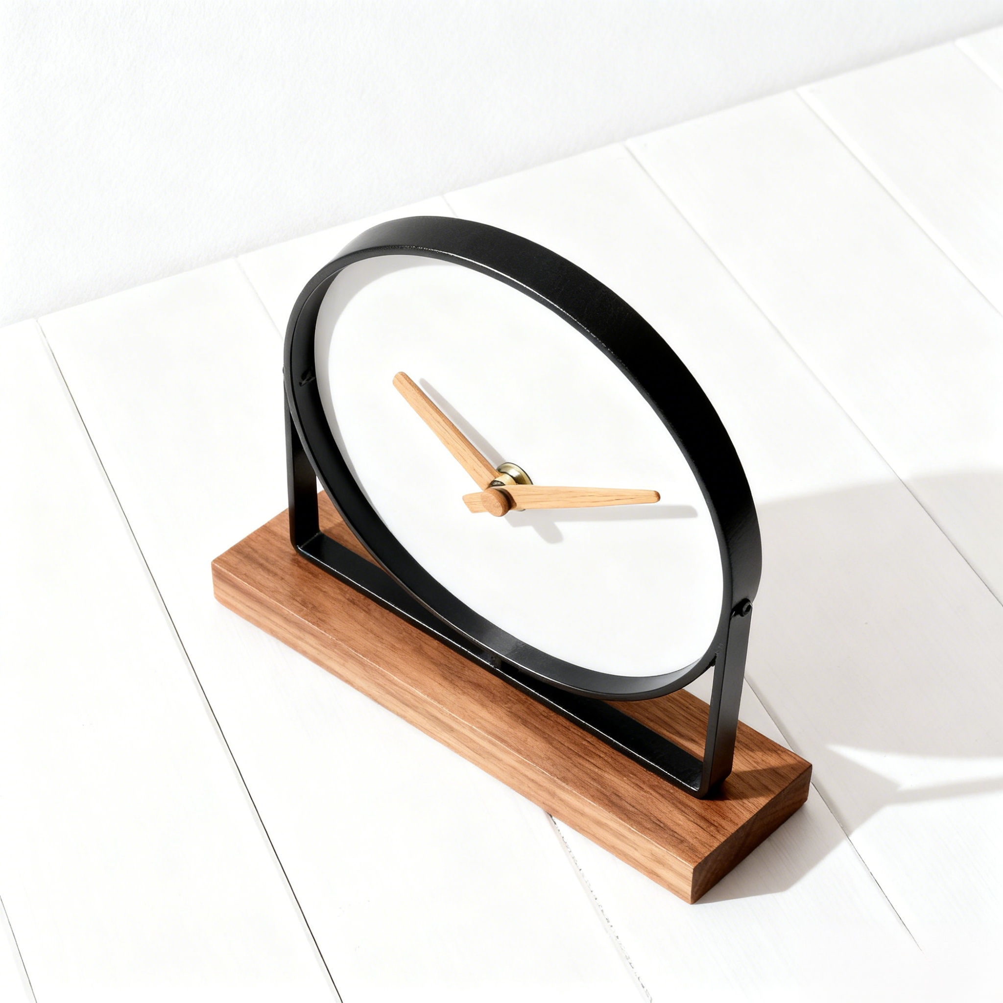 นาฬิกาตั้งโต๊ะตกแต่งบ้าน