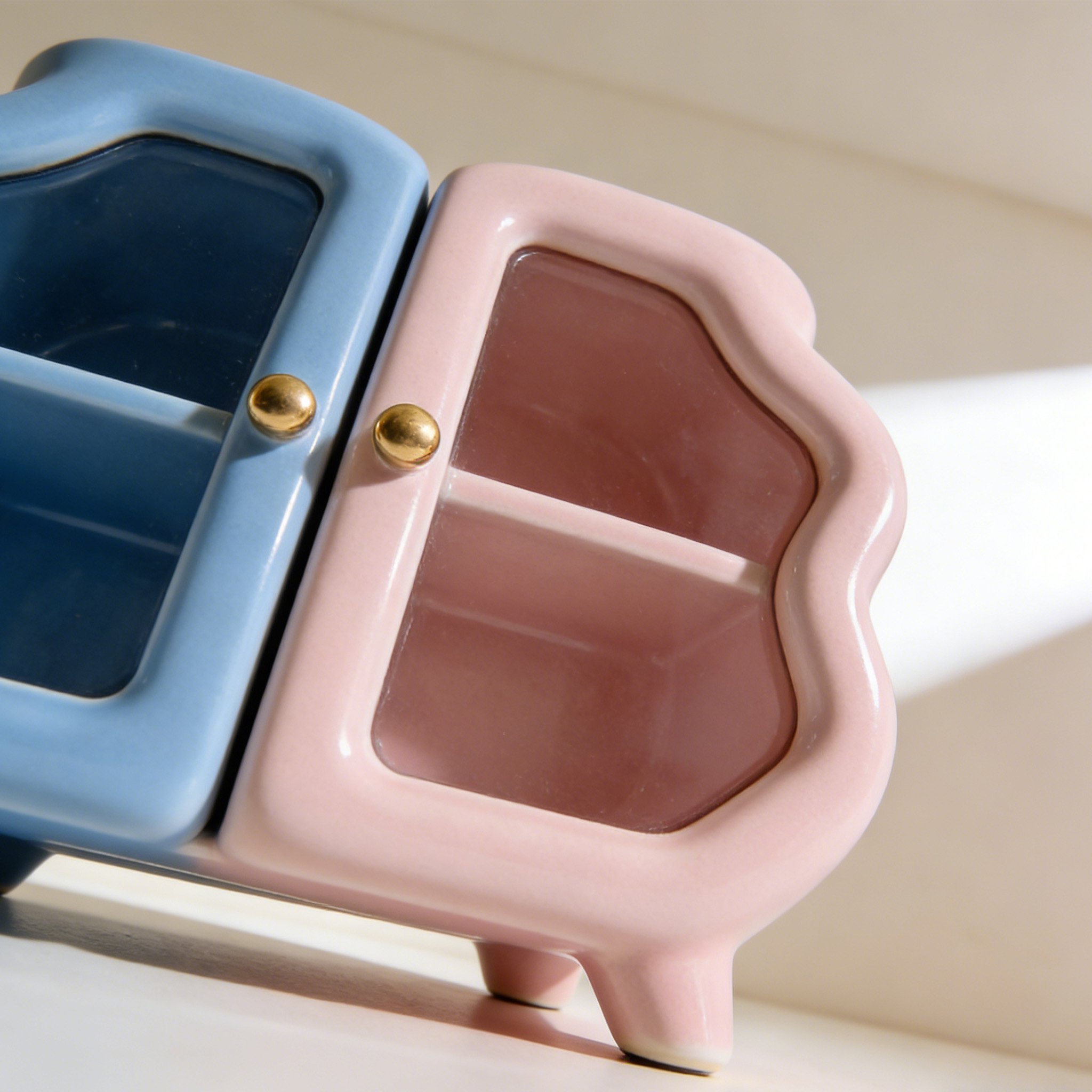 다기능 거실 수납장