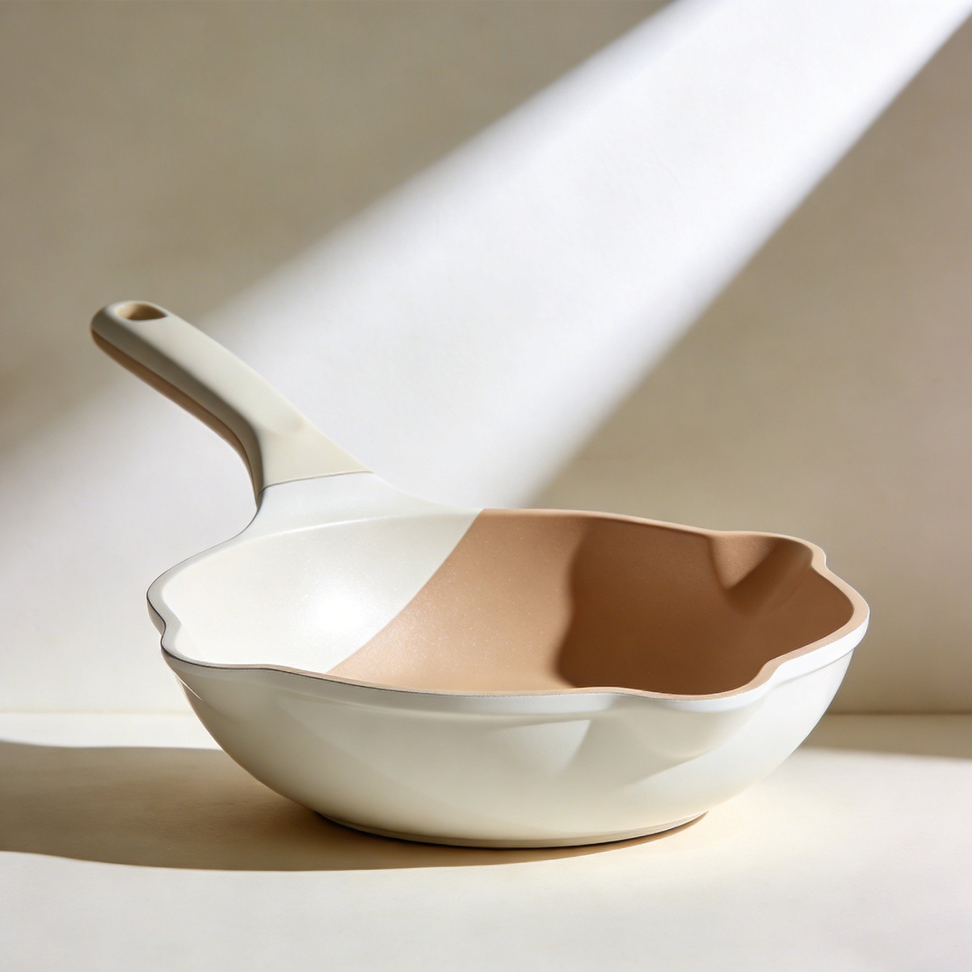 こびりつきにくいフライパン