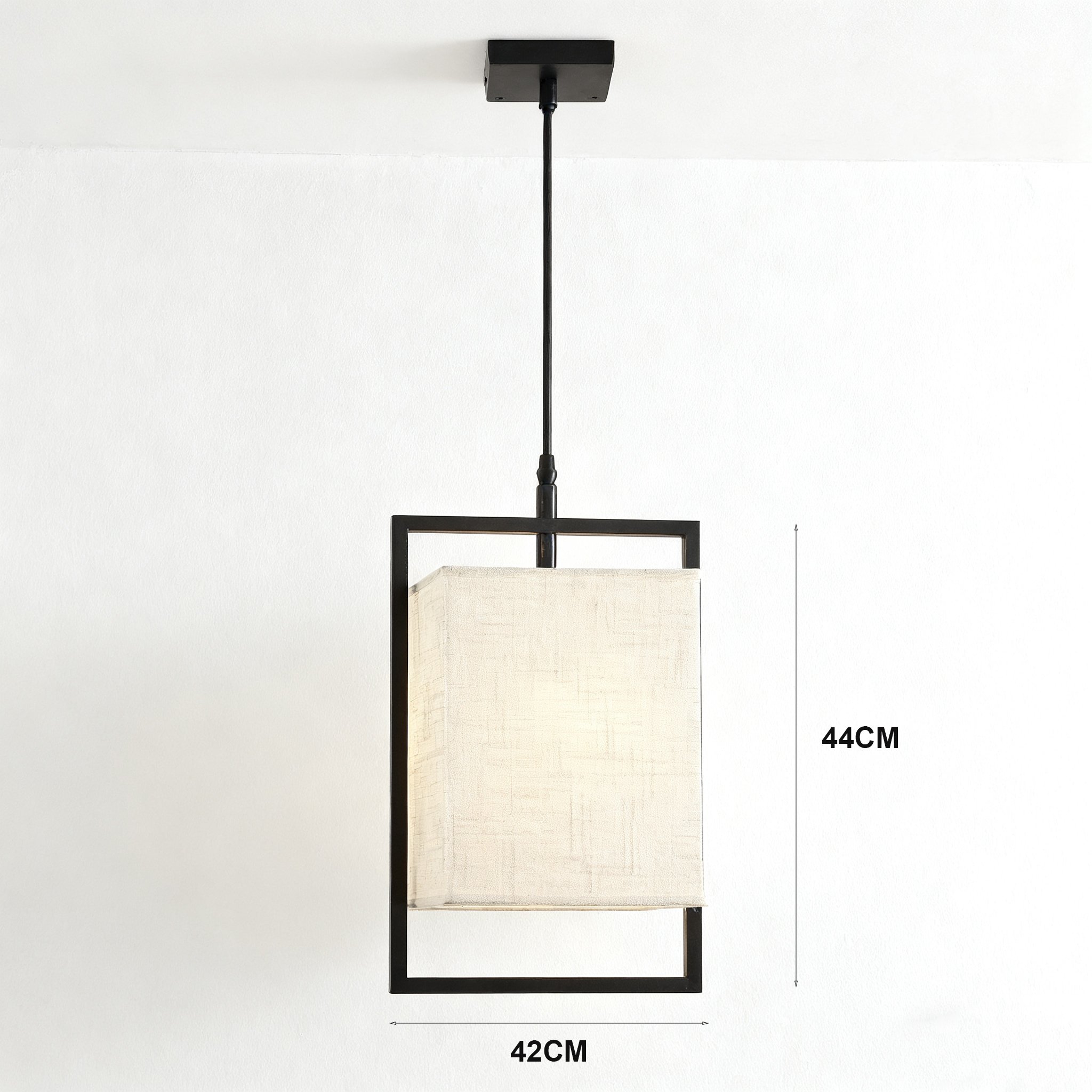 Zen-Design Pendelleuchte im modernen Esszimmer