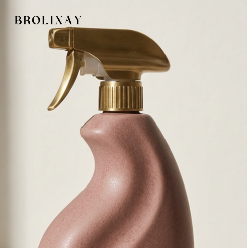 สเปรย์กำจัดแบคทีเรียและไรฝุ่นสำหรับเสื้อผ้า