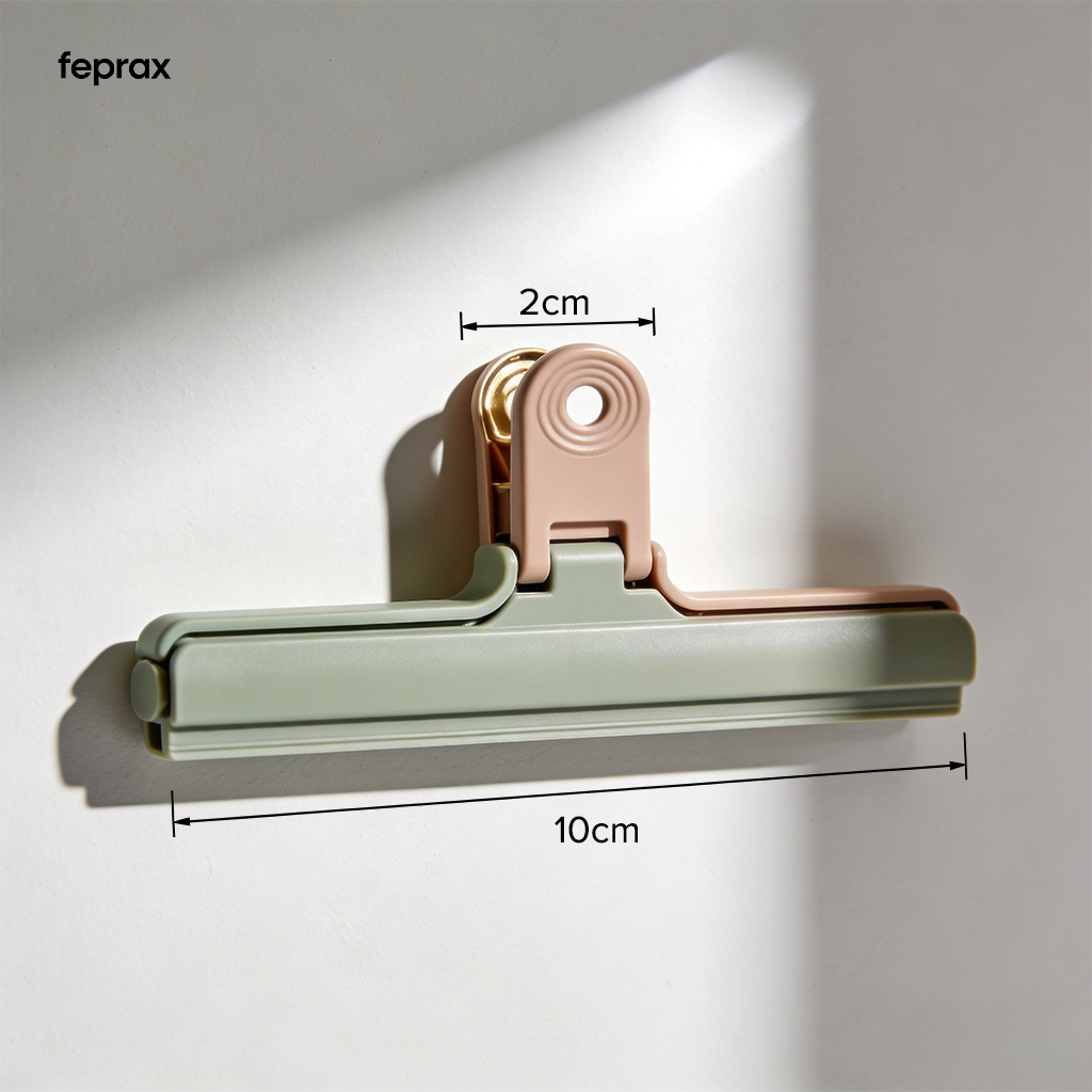 Detalle del clip para sellar bolsas de alimentos