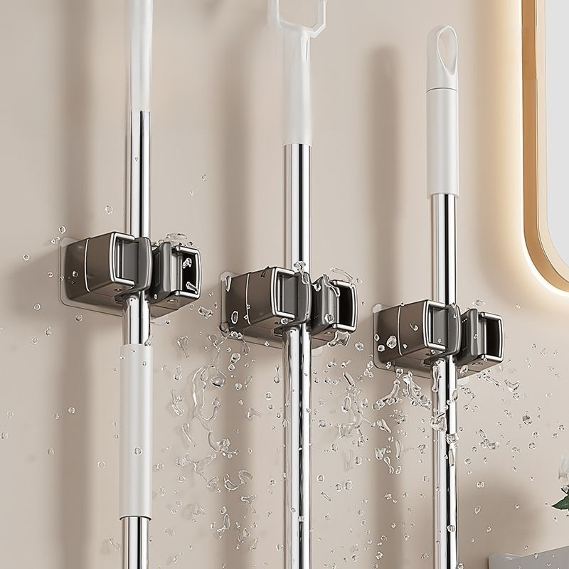 Bathroom Wall-mounted Broom Clip