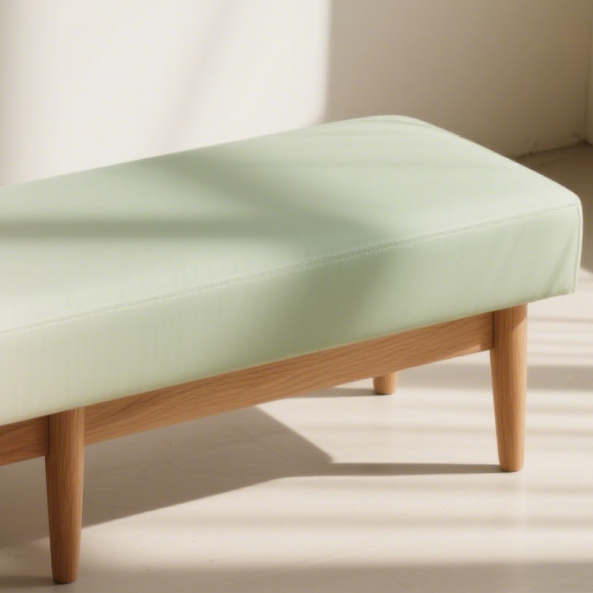 シンプルベッドルーム用ベンチ