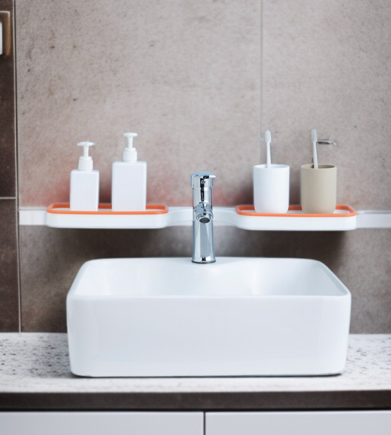 욕실 정리를 도와주는 회전식 선반 실사용 예시