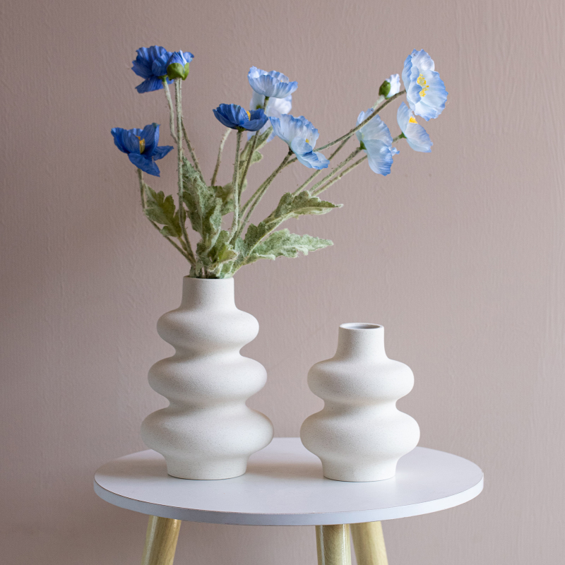 Ceramic frosted vase