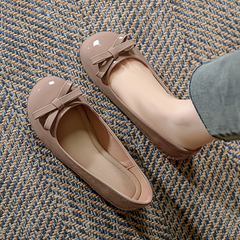 大きいサイズ女性用ワイド幅柔らかいソールシューズ