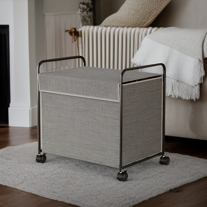 リビングルームで使われている大型収納ボックス