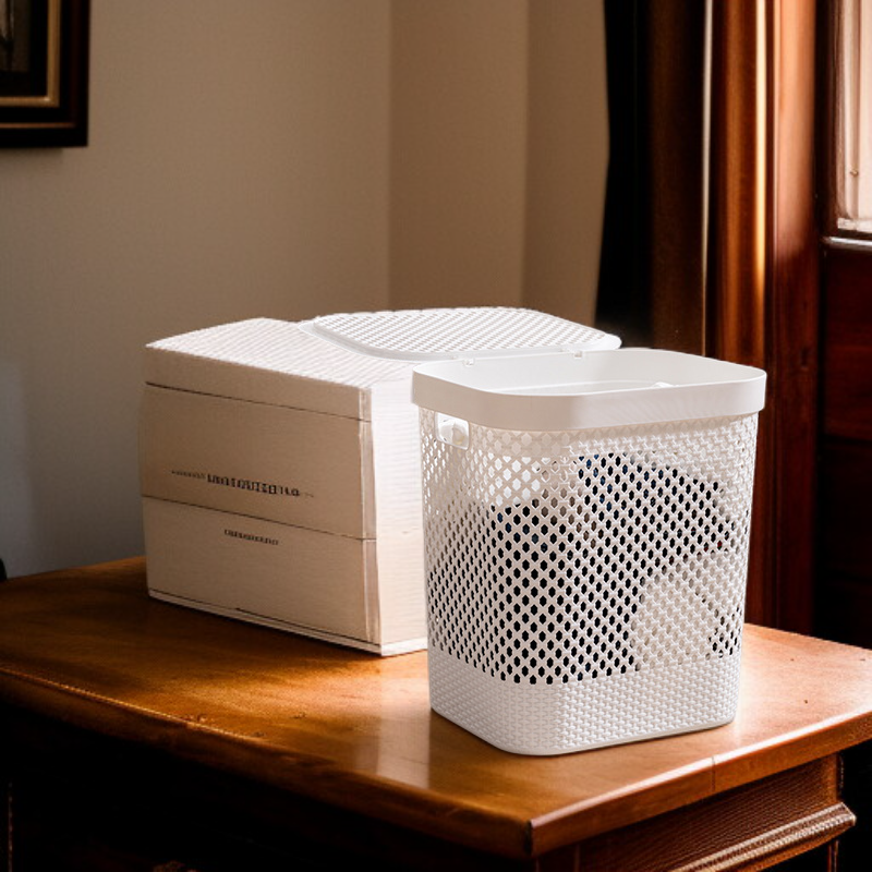 Detail ratanového úložného koše