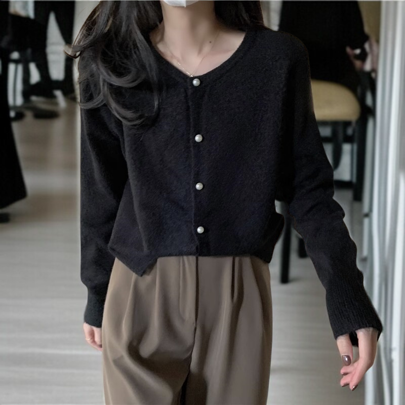 여성 니트 가디건 긴팔 솔리드 상의 진주 버클 여성 봄가을 라운드 니트 가디건 부드러운 니트 코트