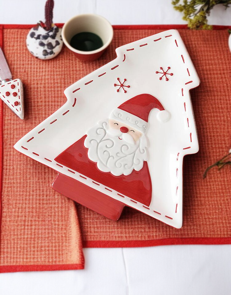 크리스마스 분위기의 식판 디테일