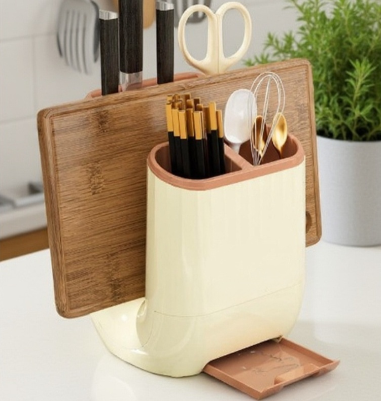 簡約風格多功能收納架搭配現代廚房