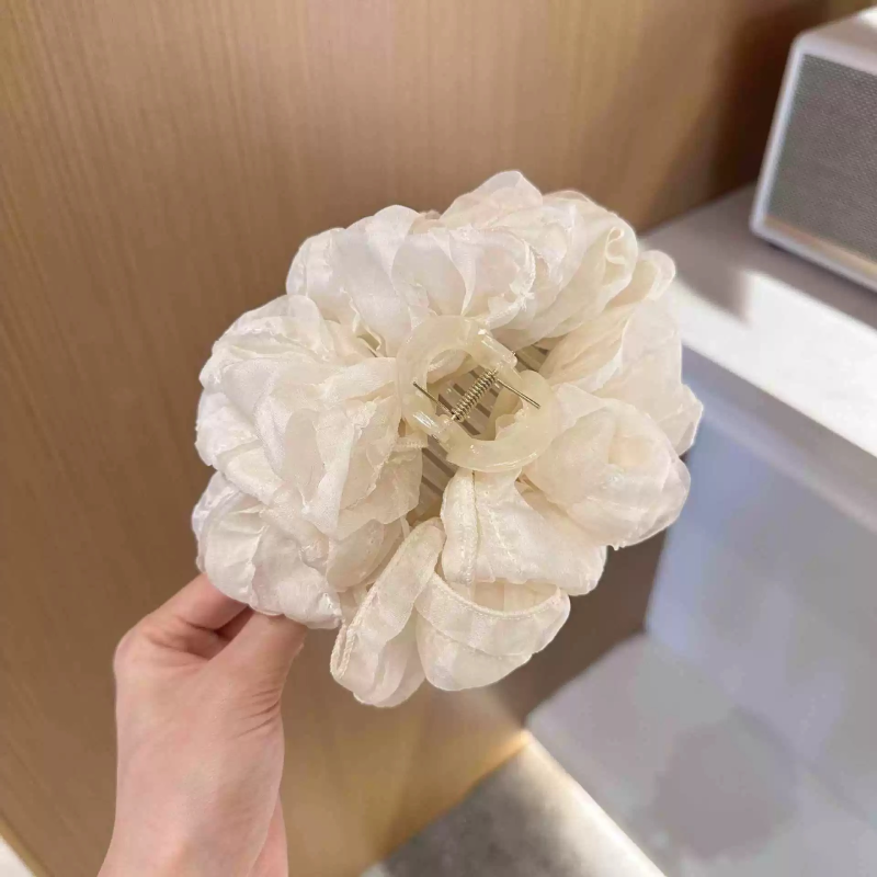 かすみ草バブルヘアピン