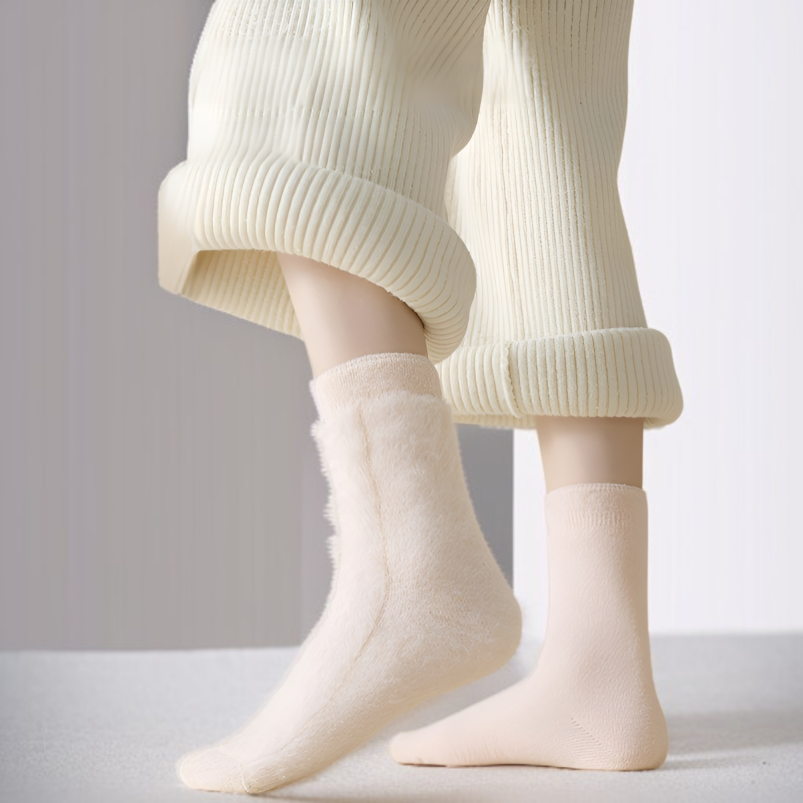 女士加絨加厚純色中長筒襪子