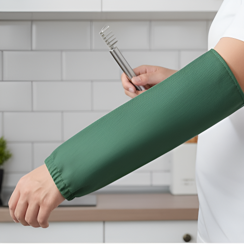 Reusable waterproof sleeves for work and gardening